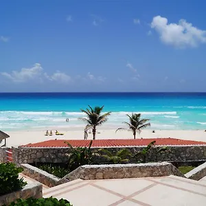 Apartahotel Ocean Front, Cancún